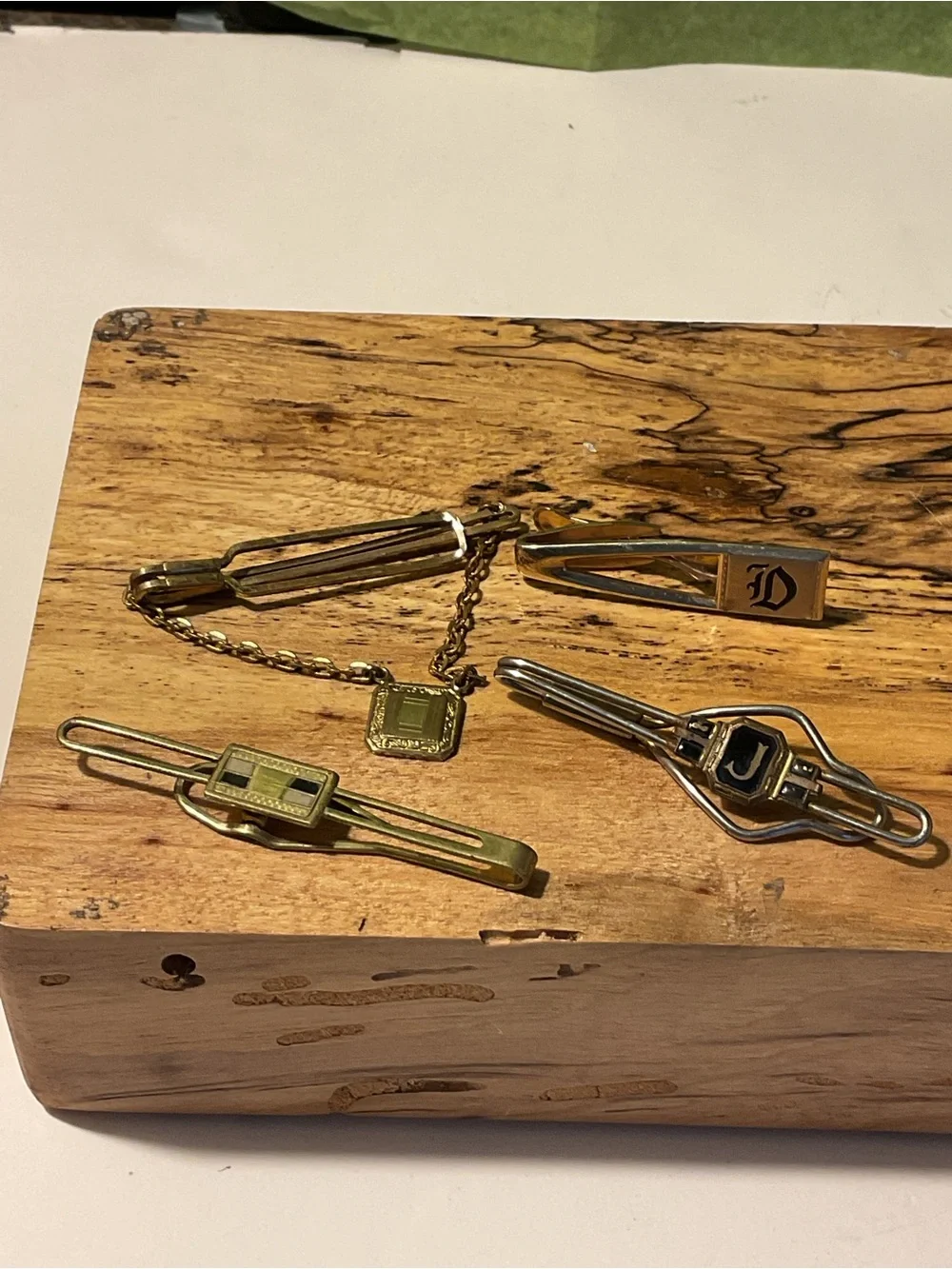 Vintage Gold-Tone Men's Tie Bar Set with Classic Monogram Accents